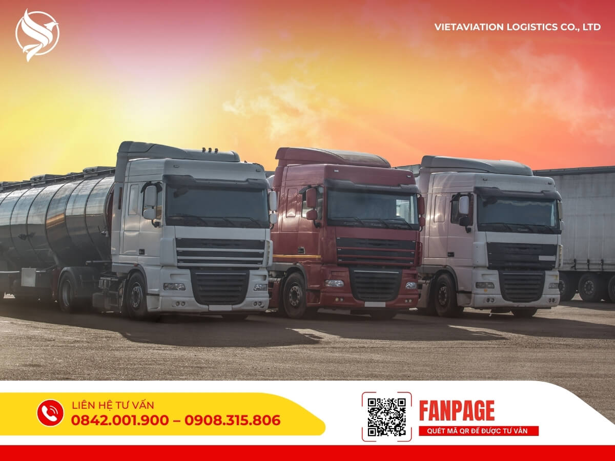 Xe container chở hàng từ Trung Quốc về Việt Nam, đảm bảo tiến độ giao hàng.