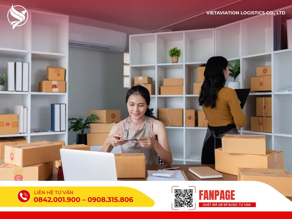 Đội ngũ logistics tư vấn và xử lý giấy tờ, khẳng định sự chuyên nghiệp của các công ty vận chuyển hàng Trung Quốc tốt.