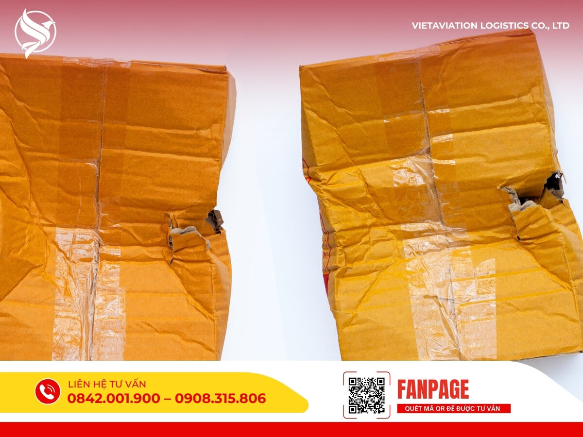Thùng carton bị rách, móp méo khi thuê vận chuyển đặt hàng Trung Quốc giá rẻ nhưng kém chất lượng.