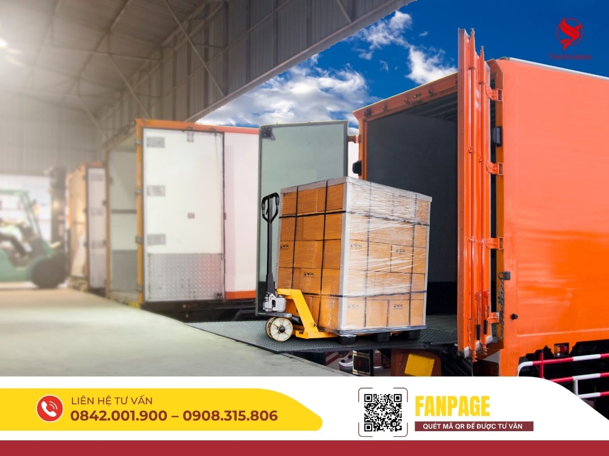 Khu kho bãi bốc xếp container, kiểm đếm và điều phối xuất nhập