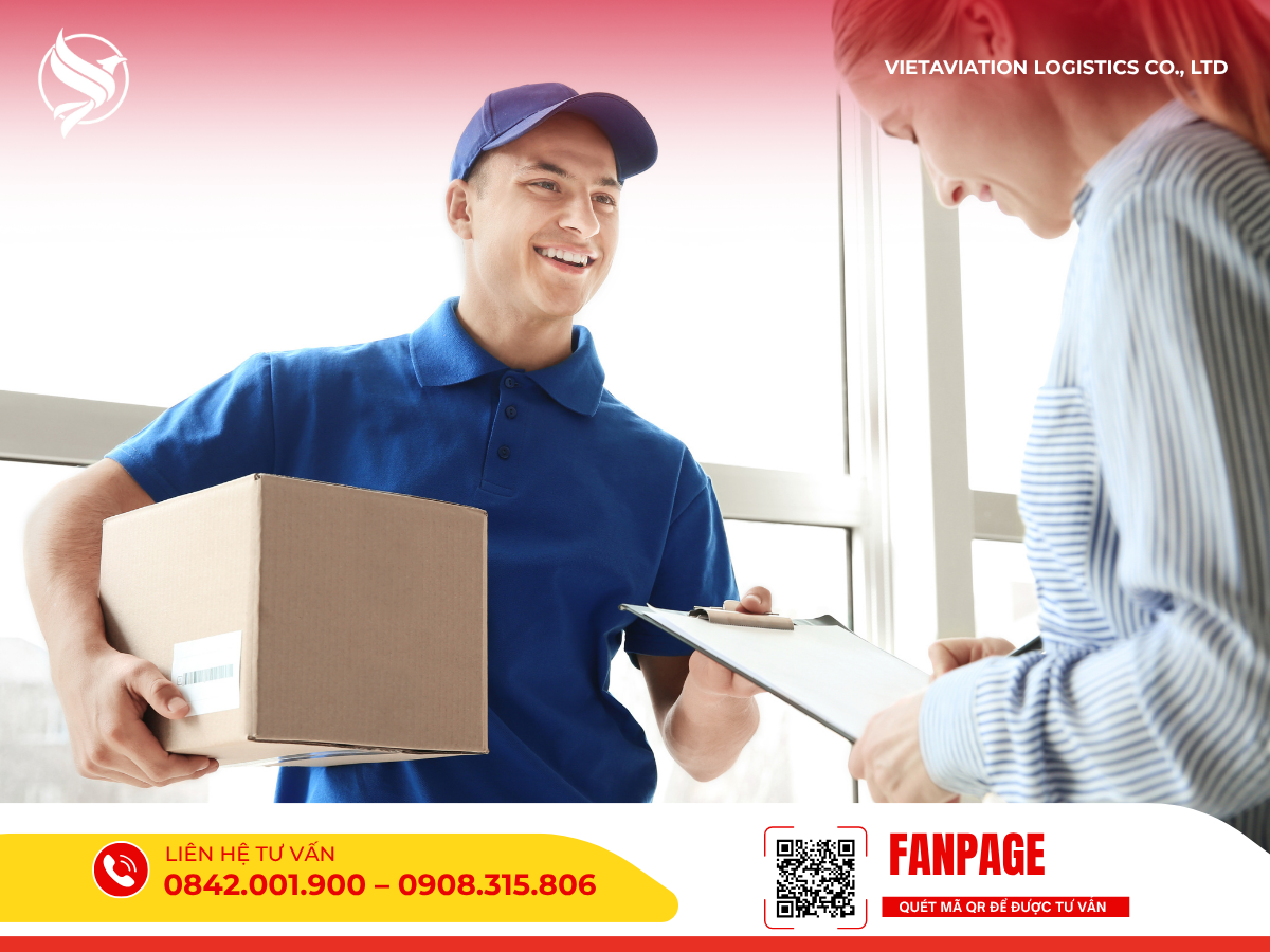 Nhân viên giao hàng thành công và nhận chữ ký xác nhận từ khách hàng.