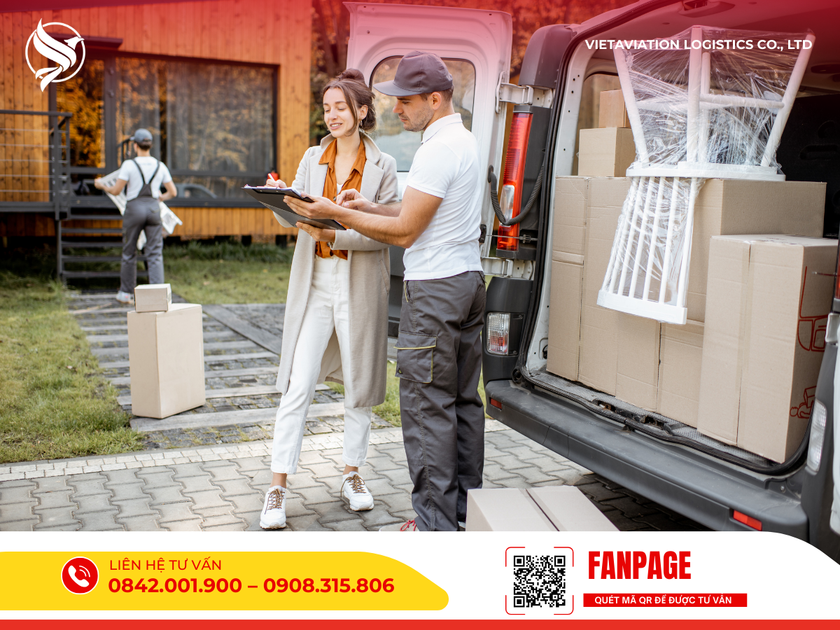 Nhân viên hỗ trợ tư vấn quy định gửi các mặt hàng khó và đặc biệt đi Mông Cổ.