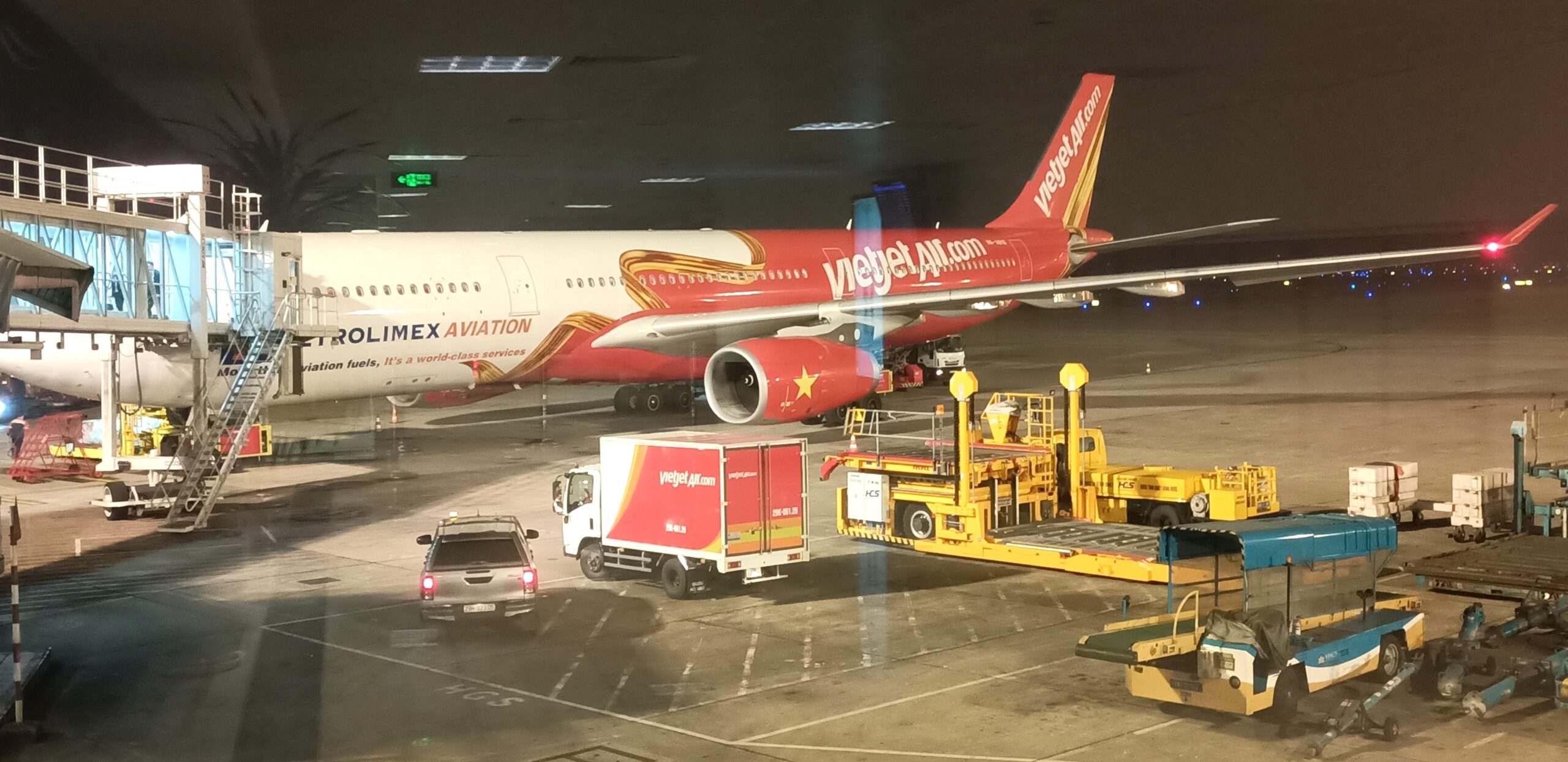 Gửi hàng hỏa tốc máy bay Vietjet Cargo VietAviation