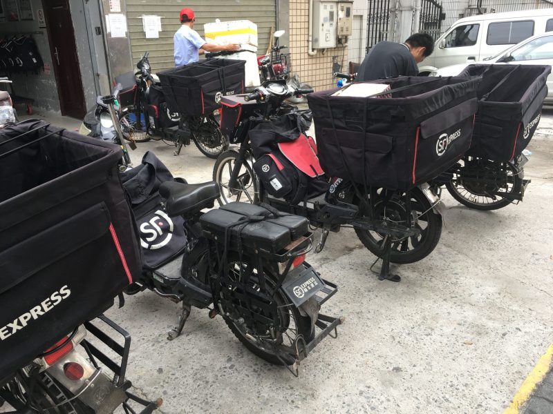 chuyen phat nhanh sf xe dien