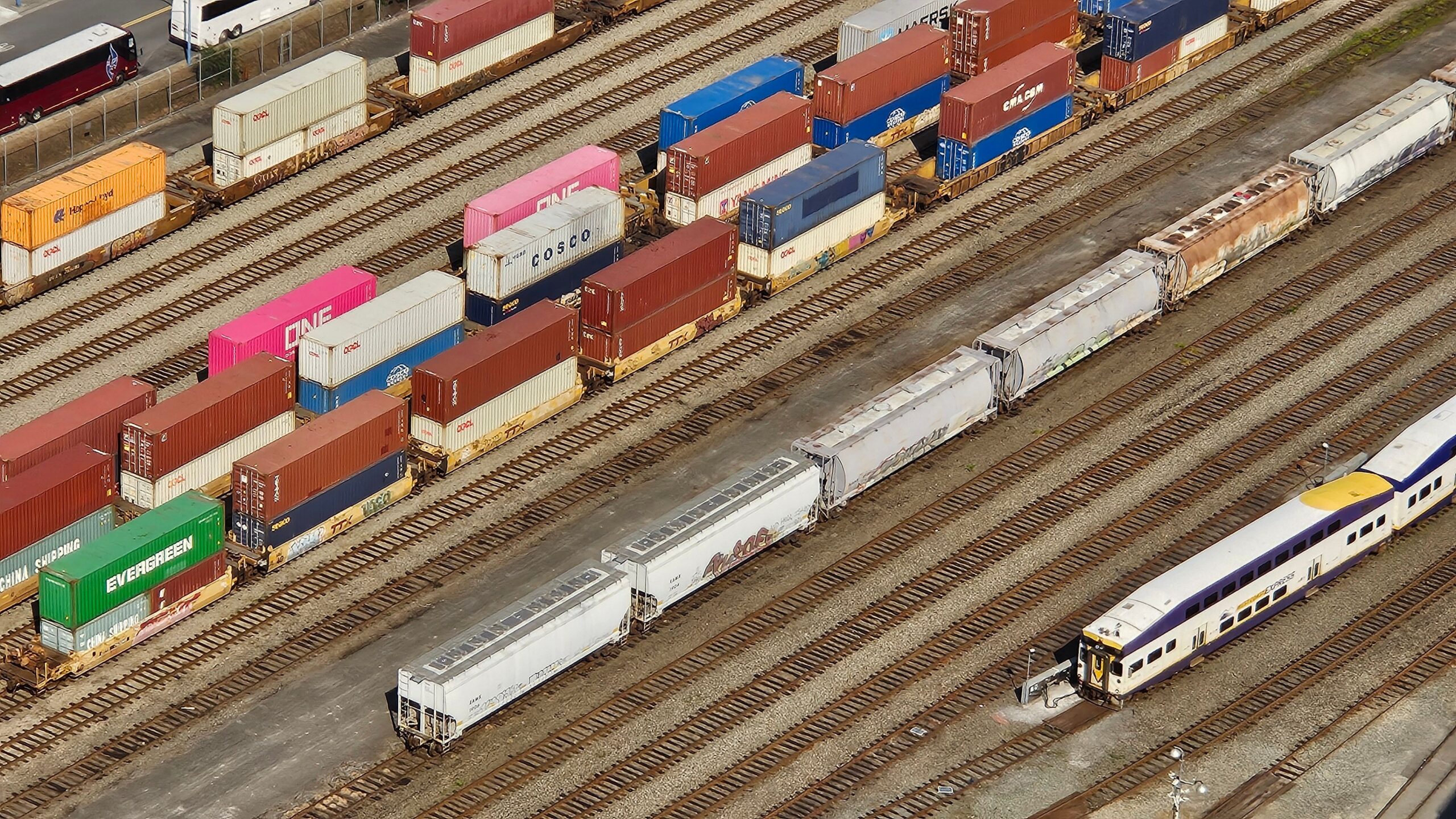 Qinghai Dong Nai rail freight time cut Qinghai Dong Nai rail freight time cut